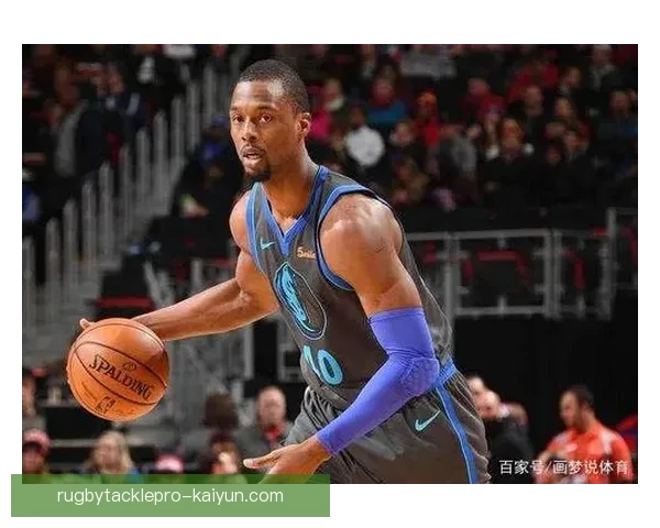 沃克技术全面性提升，状态回暖成为球队防线的重要支撑